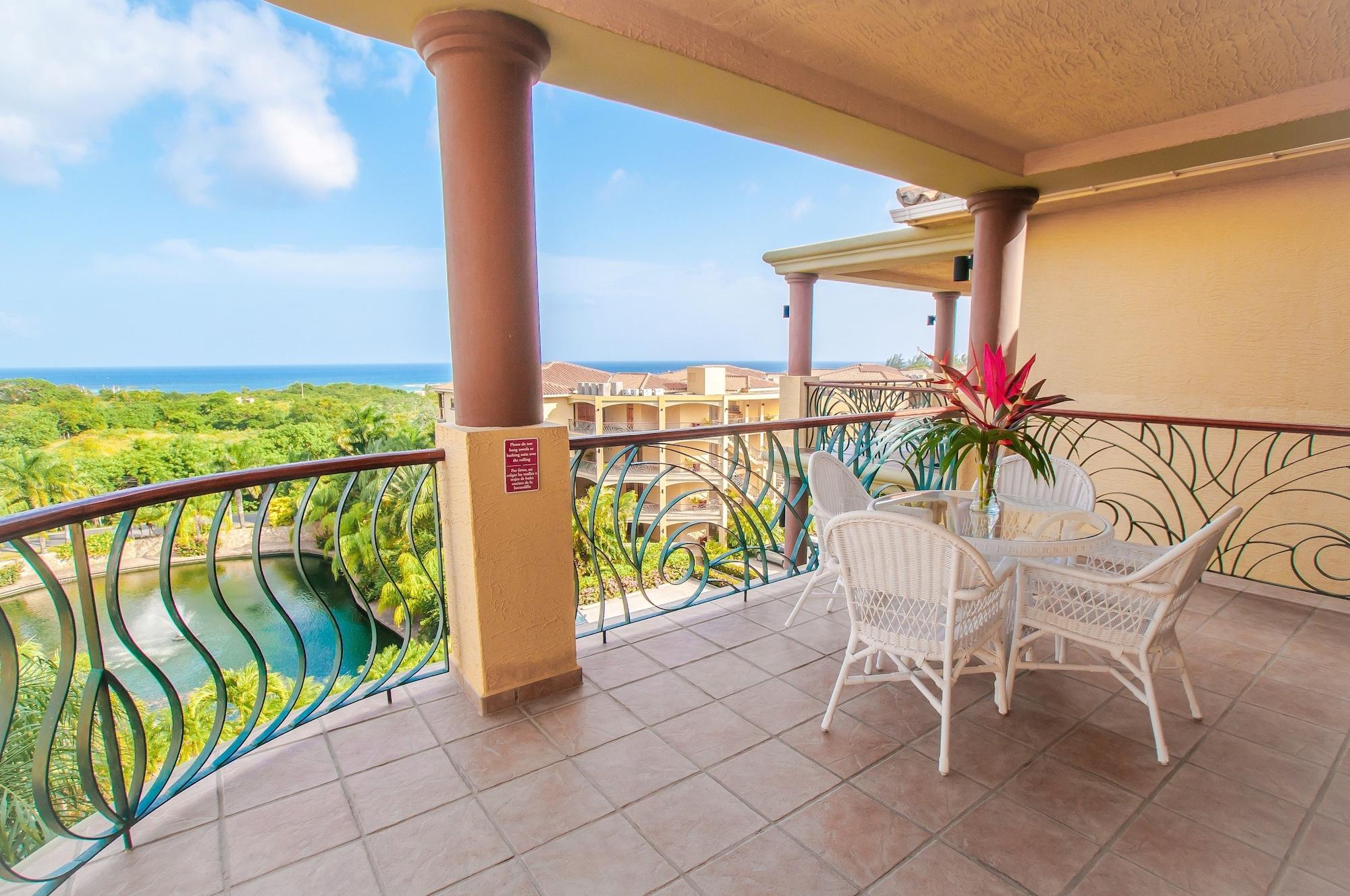 Clarion Suites Roatan At Pineapple Villas French Harbour Exterior foto